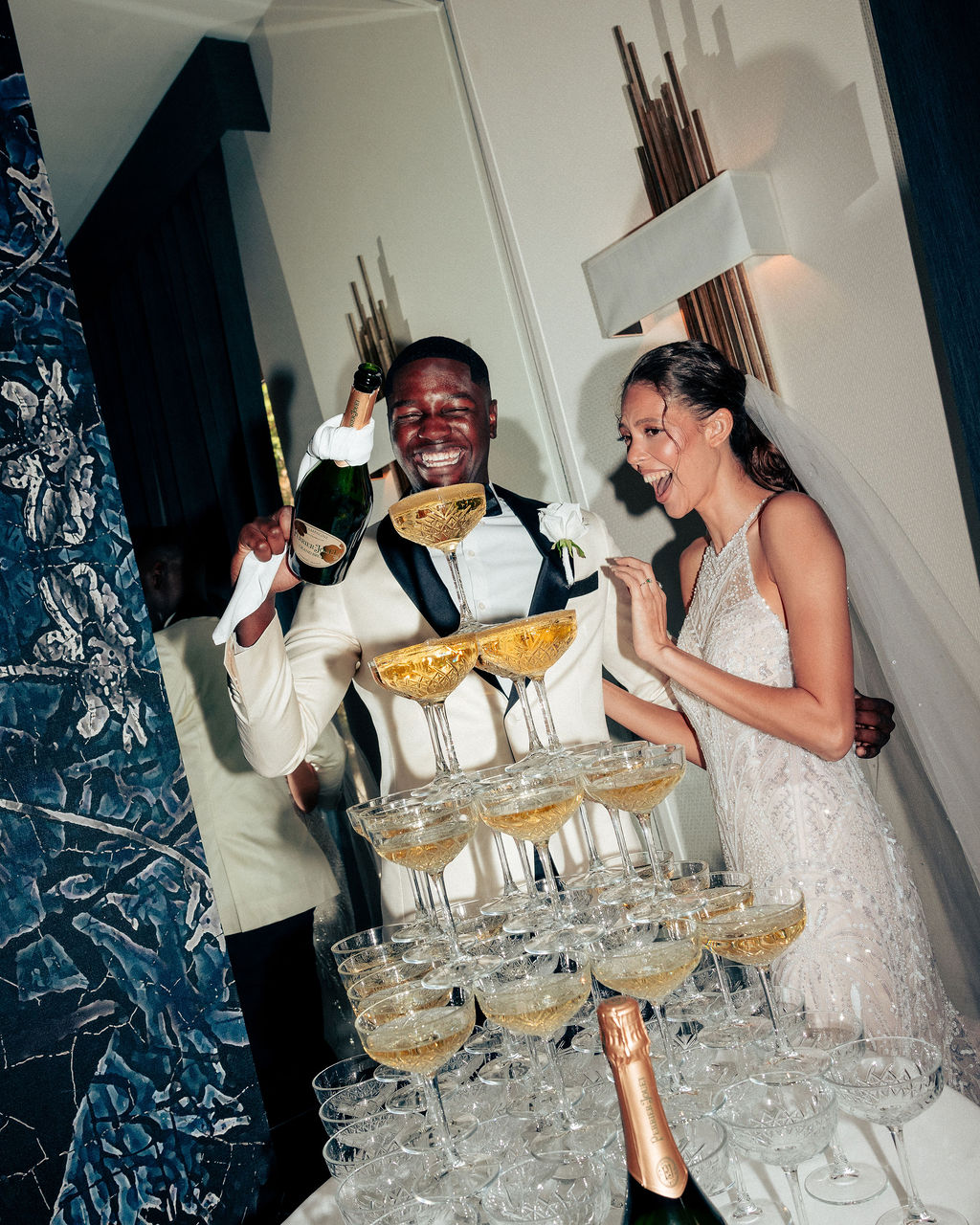               Wedding Kit
      
              Our range of wedding packages ensures that every detail is tailored to your specific vision, while our culinary team crafts menus to suit all tastes, from delectable canapés to seasonally inspired banquets.

          