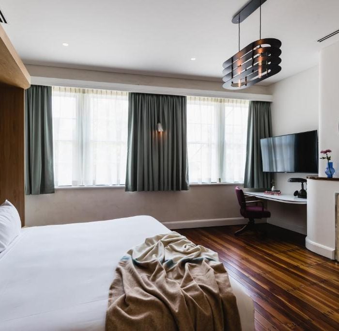 Room feature